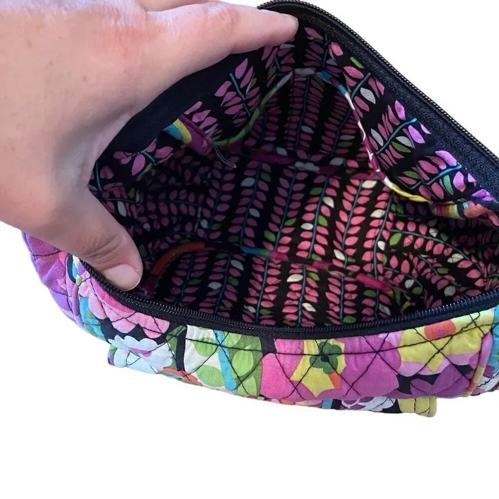 VERA BRADLEY | va va voom crossbody retired quilted purse - Picture 3 of 9